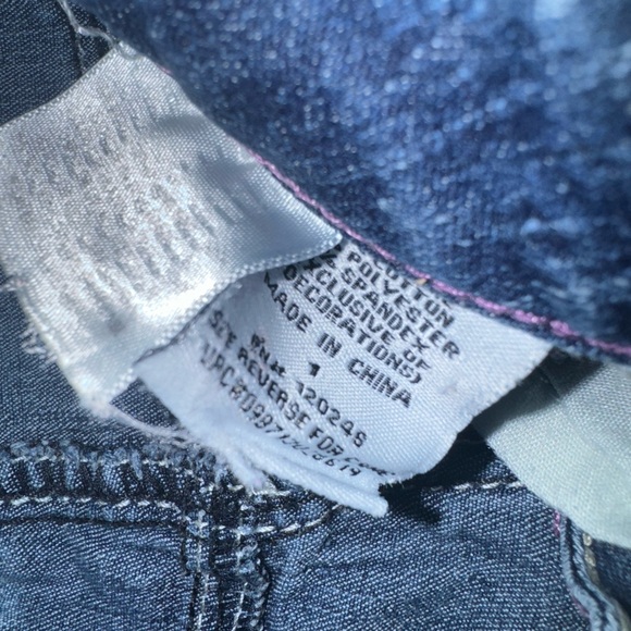 Wallflower Distressed Denim Jean Shorts - Picture 4 of 4